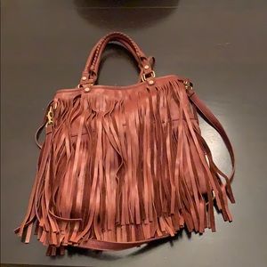 “B-low the belt”boho bag. Brown leather. Unused.